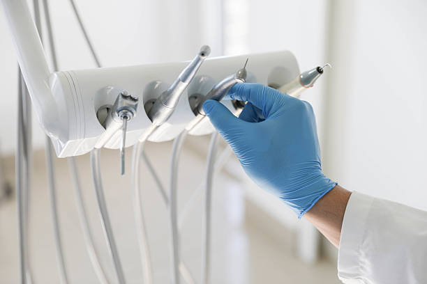 Professional Teeth Whitening technician working in Lake Winnebago, MO
